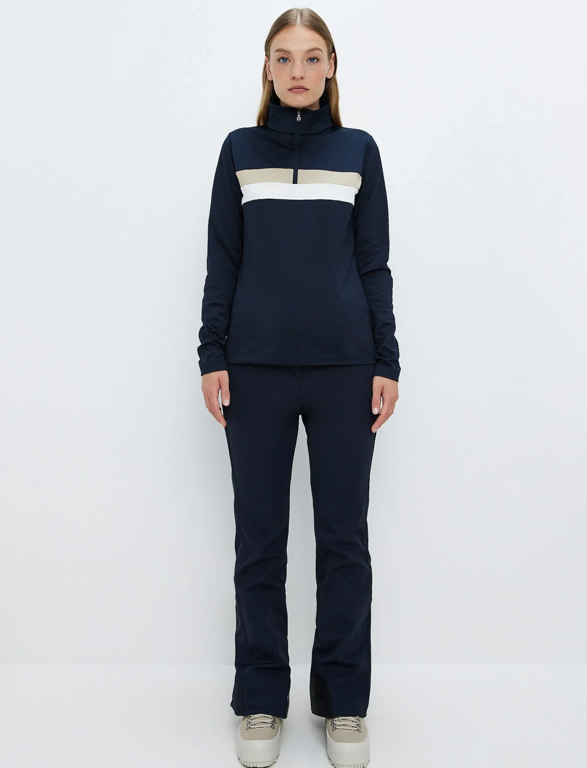 8848 Altitude Mellanlager*Lexie W Sweat -